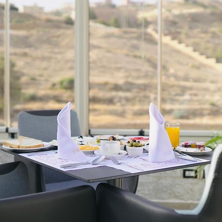 Petra Boutique Hotel Ваді-Муса Екстер'єр фото